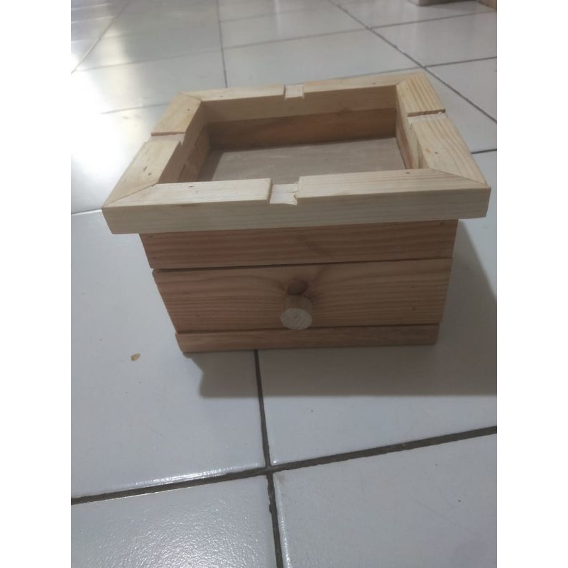 Asbak laci kayu multifungsi