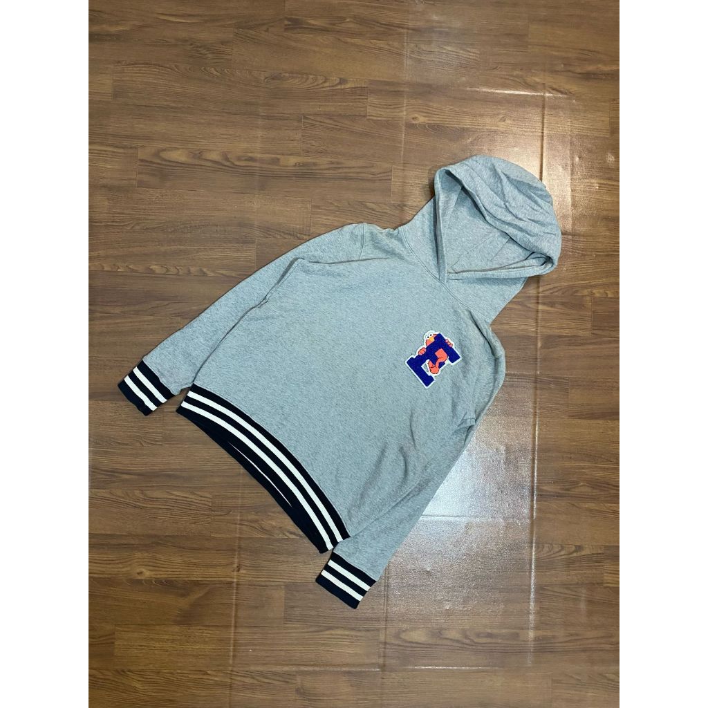 Jaket Hoodie Uniqlo x Sesame Street Mantab