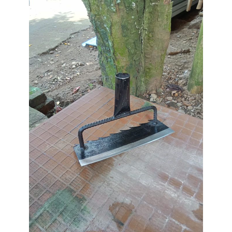 Cangkul Garuk Rumput Gulma Baja asli Super Tajam
