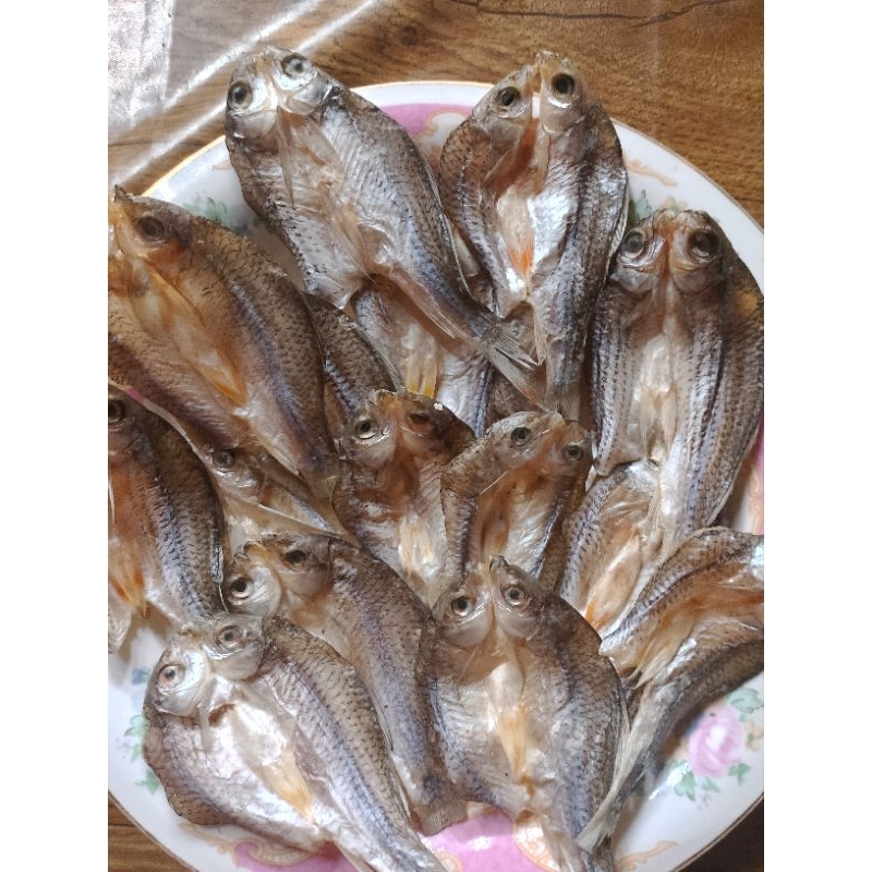 

Ikan Asin Sungai Mahakam