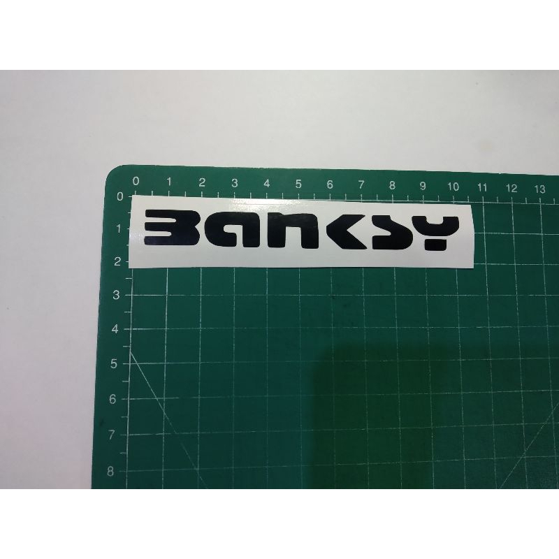 

stiker cutting banksy