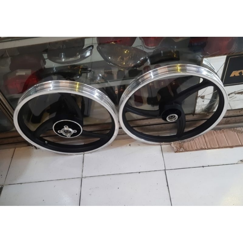 Obral Velg Suzuki RG sport P3 Double disc P3 hitam Lis Chrome By WTC