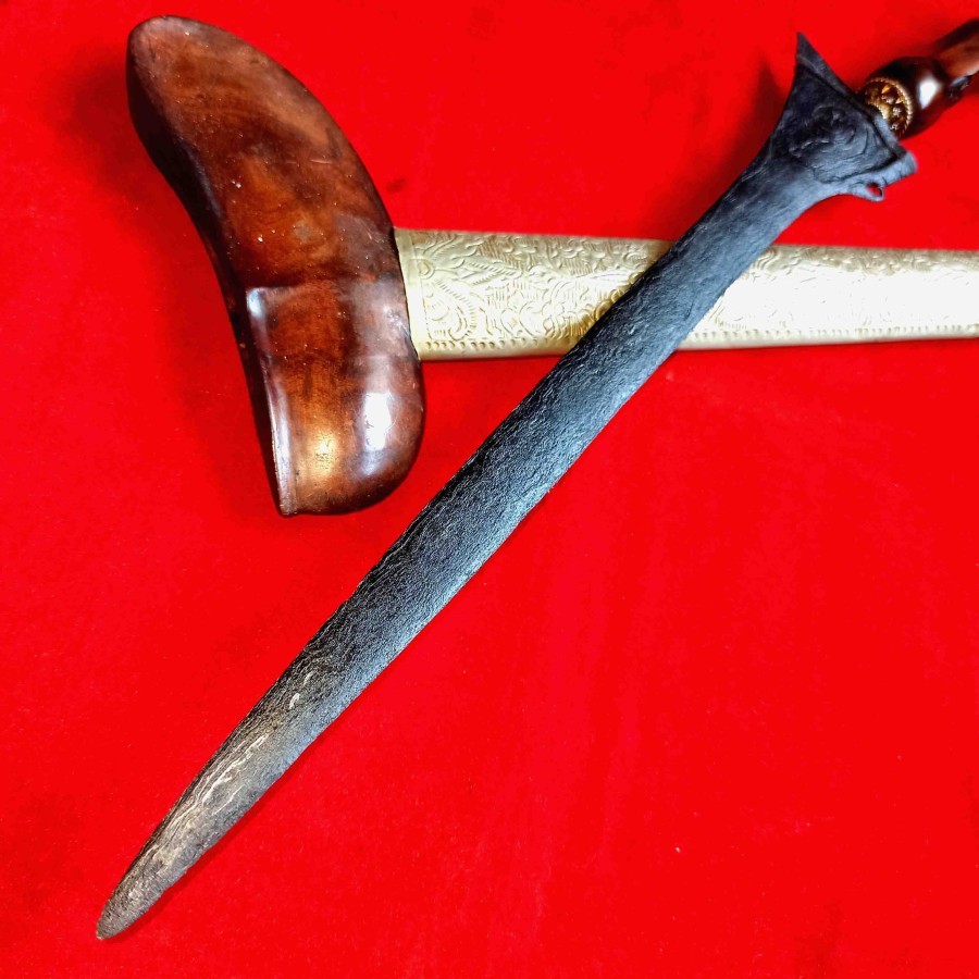 Keris Sepuh Sempaner Pamor Puser Bumi Tangguh Pajajaran Koleksi Antik Pusaka Tua