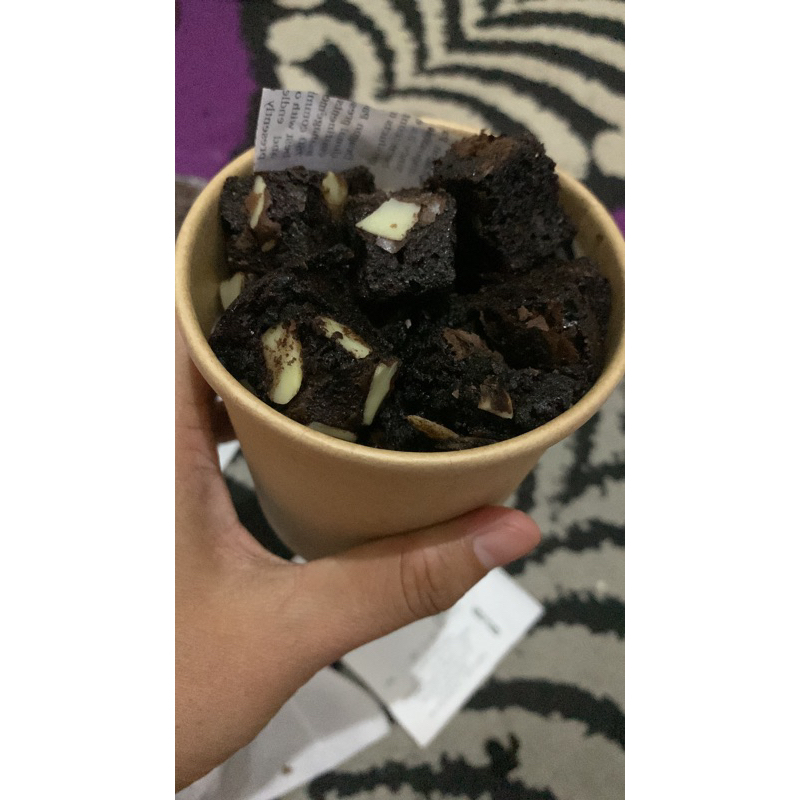 

Fudgy Brownies Bites 12 Oz