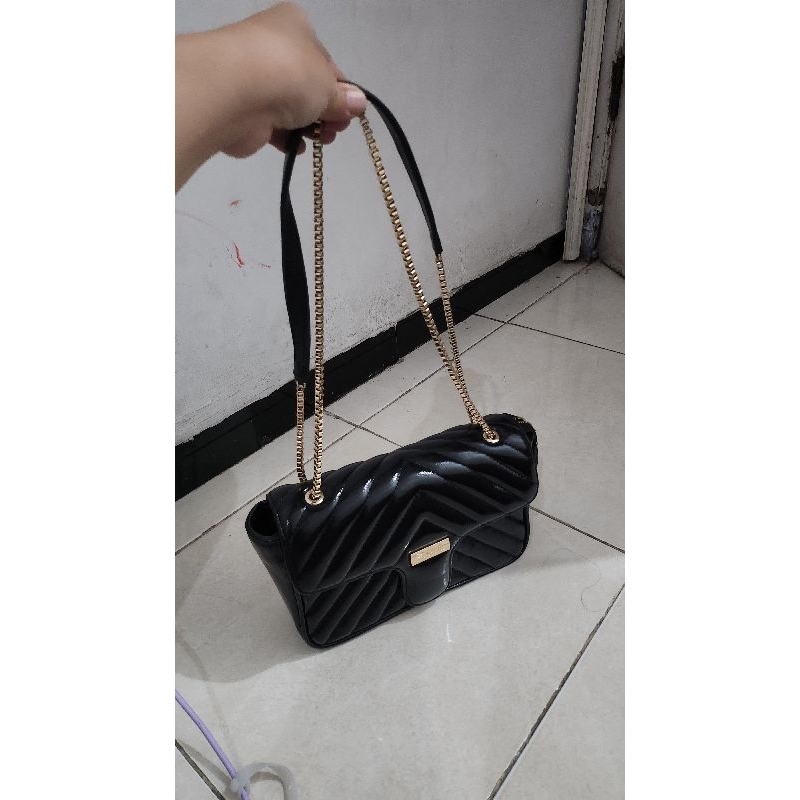 Prelove tas ezmour syahrini