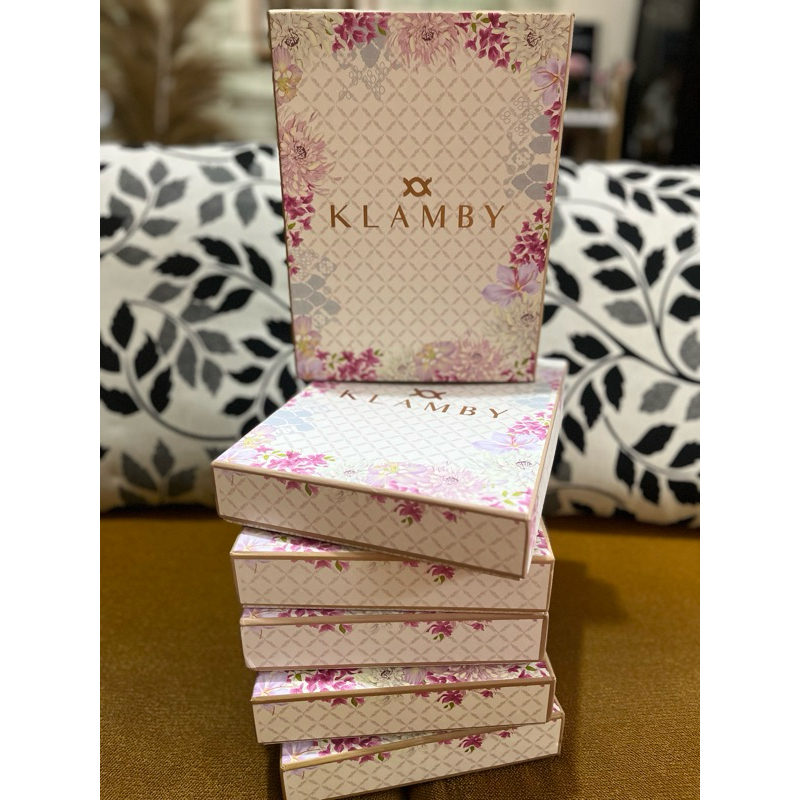 

Hard box klamby NEW