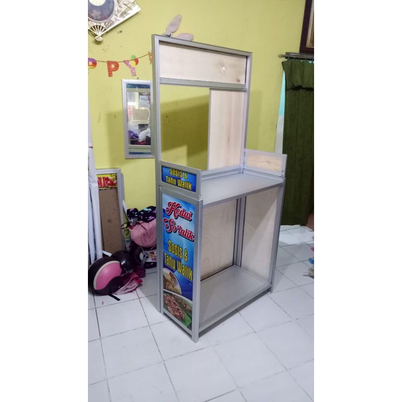 

booht pirtebele costum