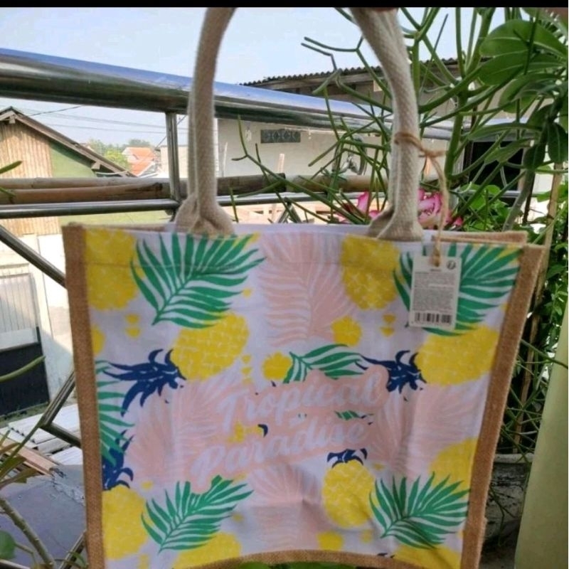 MINISO TOTE BAG /SHOPPING BAG
