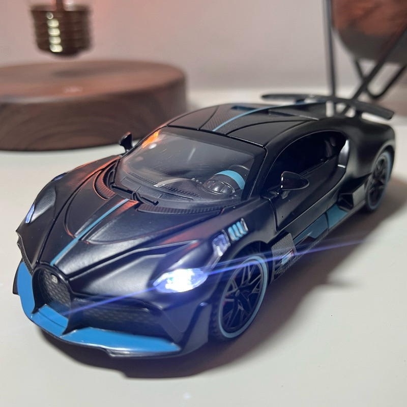 (TERDAPAT LAMPU & SUARA) Miniatur Diecast Mobil Bugatti Divo 1:32 - Mobil Sport Buggati Divo Mainan 