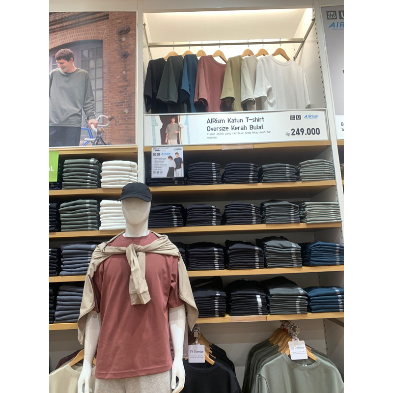 Uniqlo  kaos oversize polos basic unisex originalstore freepaperbag |jastip_titipoutfit