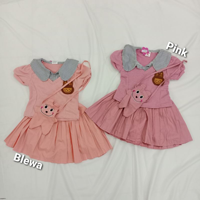 SETELAN ANAK  CEWEK TERBARU  MEREK SAINT QUEEN BAHAN KAOS BAJU DAN ROK