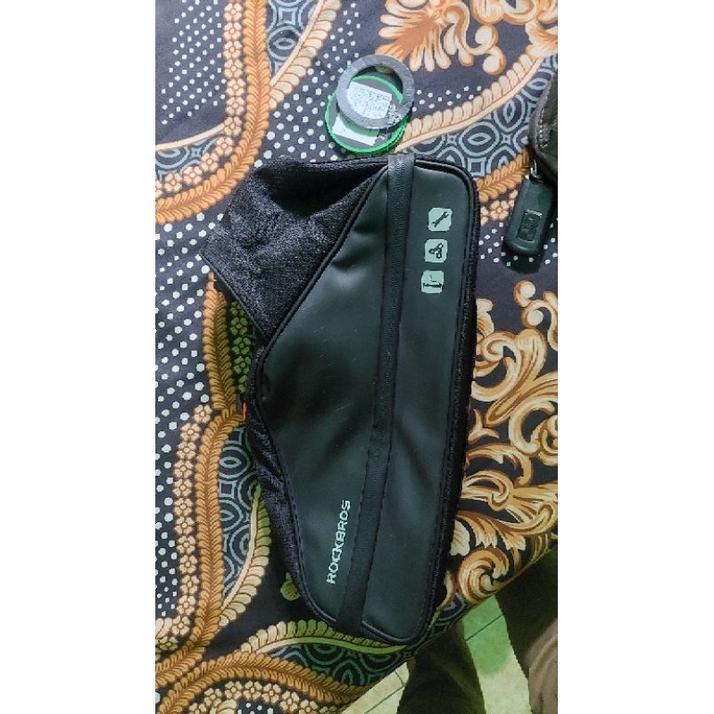 tas bag rockbros b83 sepeda triangle bag ,sepeda lipat roadbike