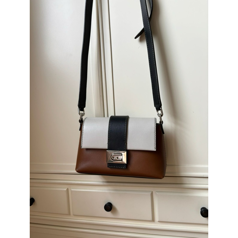 authentic furla beli di store tunjungan plaza, preloved second murah with longstrap