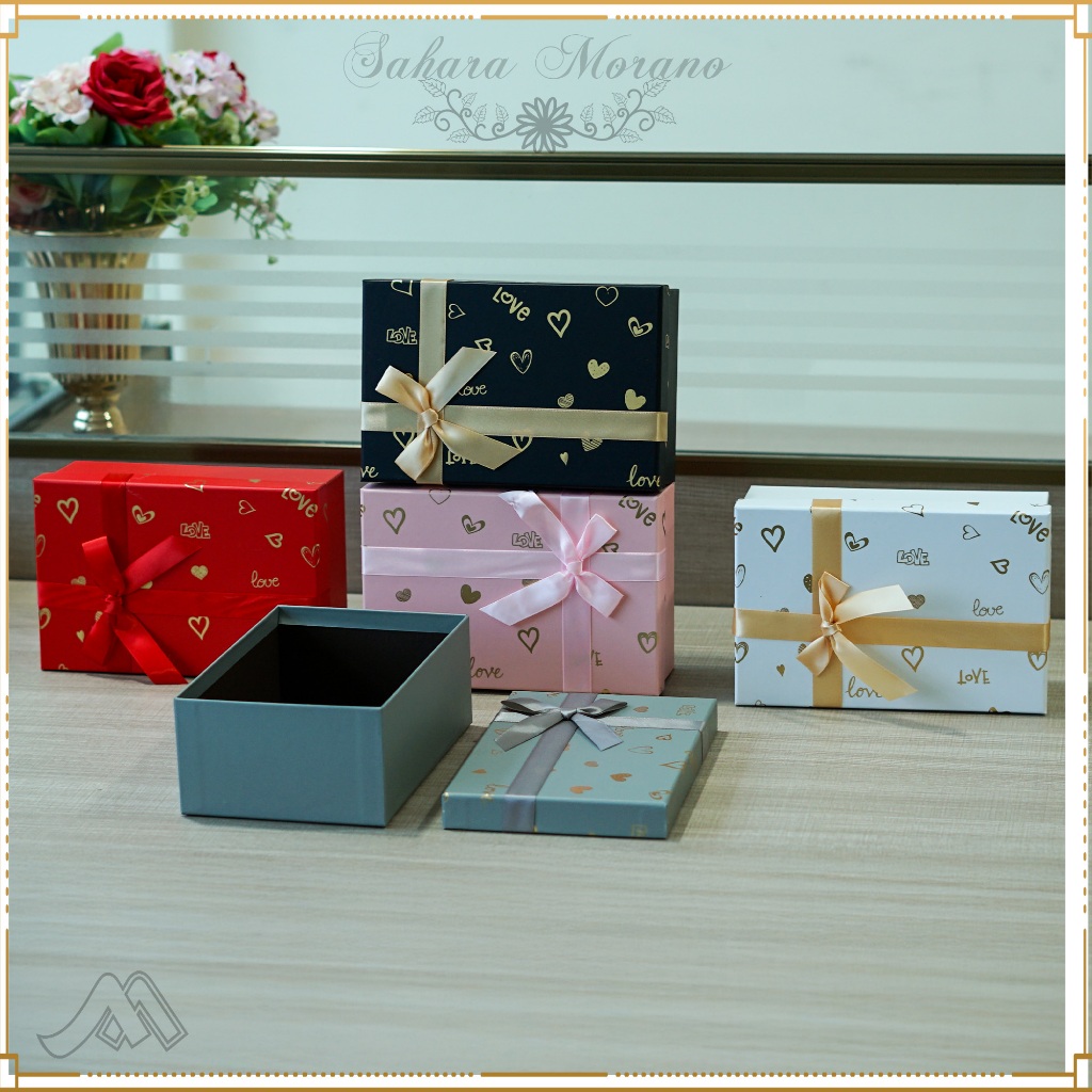 

Gift Box Motif Pita Polkadot Love Kotak Hadiah Valentine Souvenir Box Kotak Kado Hamper