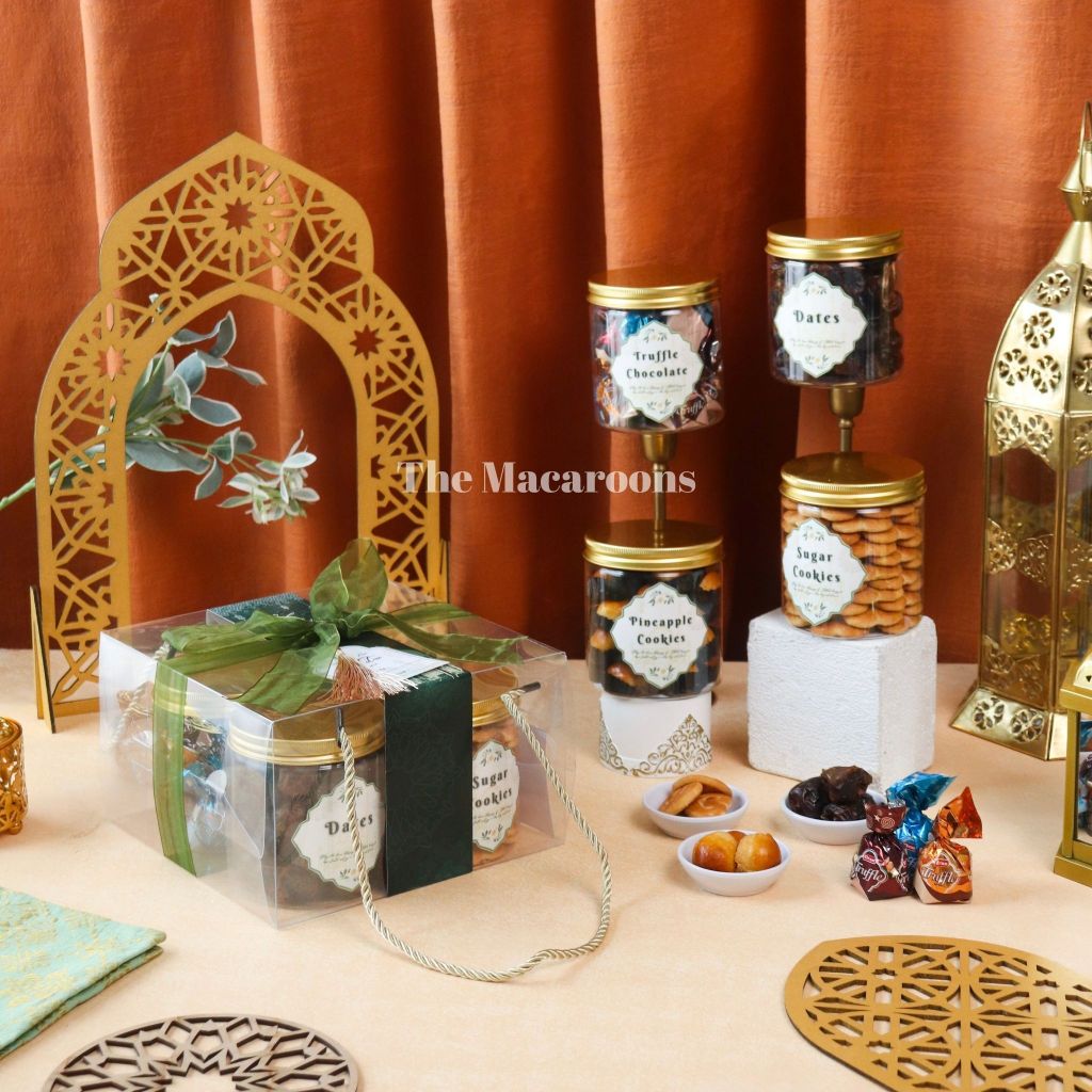 

Hampers Lebaran Premium isi 4 Kue - Paket Ramadhan isi Truffle Chocolate, Kurma, Nastar, Cookies