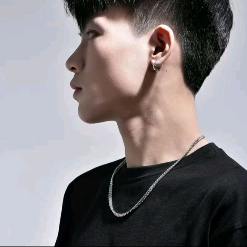 Kalung Rantai Titanium Kecil Berwarna Silver Anti Karat Kalung Pria Keren