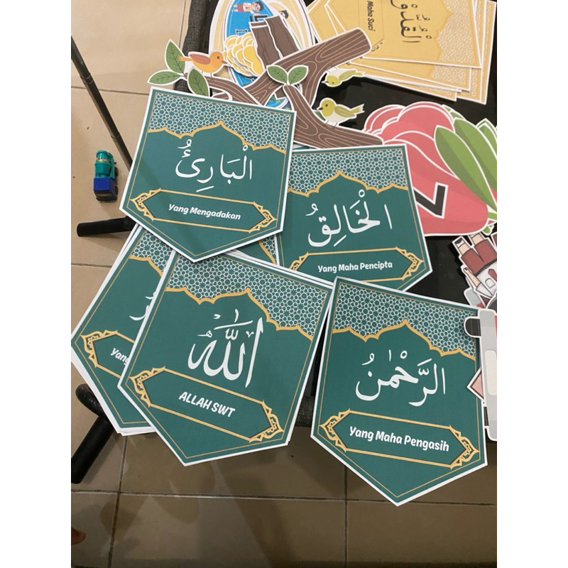 Hiasan Kelas Asmaul Husna 99 Lembar