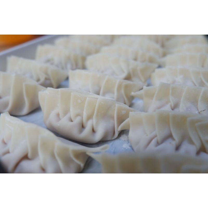 

Gyoza Frozen Isi 10pcs + Chili oil