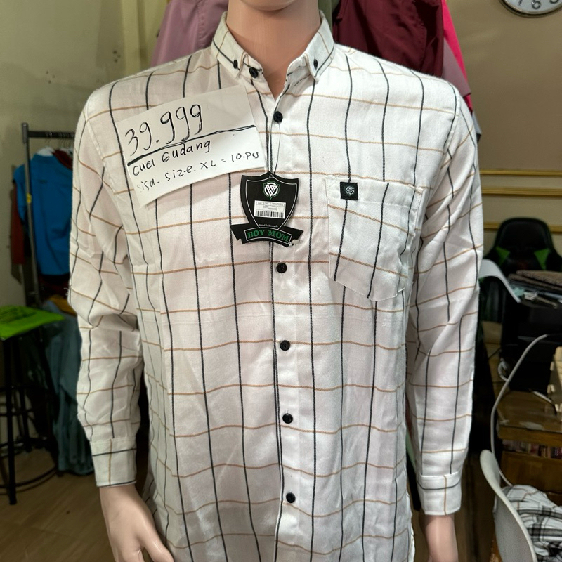 Kemeja Flanel Putih garis hitam coklat