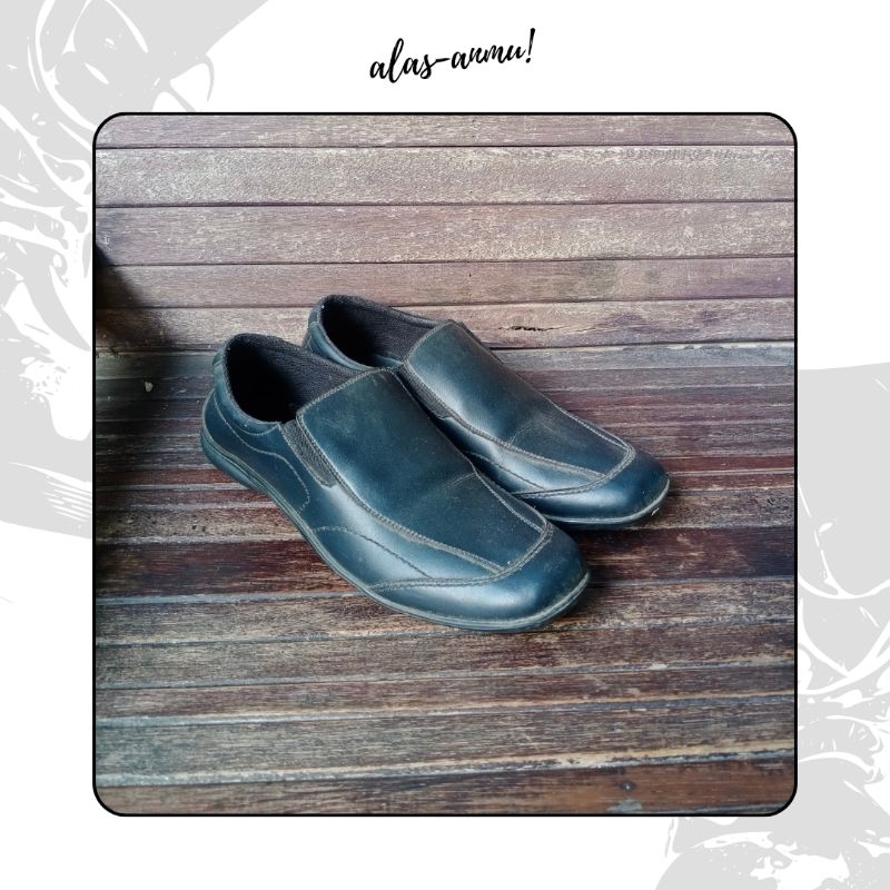 FLADEO - Sepatu Kantor Formal SlipOn Loafer Hitam Pria Low MSC140IND