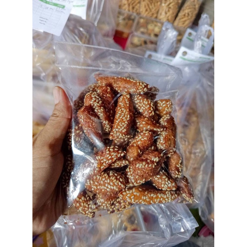 

kue kaliadem khas Sasak Lombok