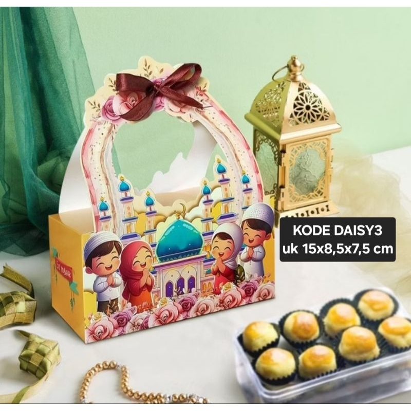 

Box Idul Fitri kode Daisy3 | box kue kering Box lebaran Idul Fitri Box Hampers Kotak hampers lebaran Box buat toples persegi