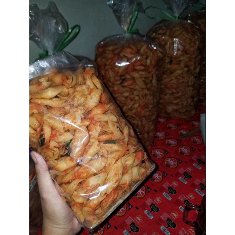 

Aneka jajanan home industri 1 KG