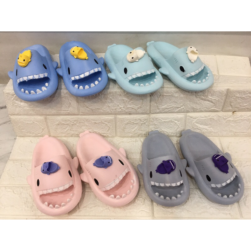 sendal karet hiu anak/sandal slop/sandal ikan hiu