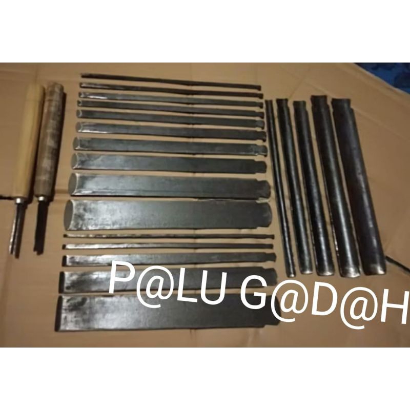 TATAH UKIR KAYU SATU SET ISI 22