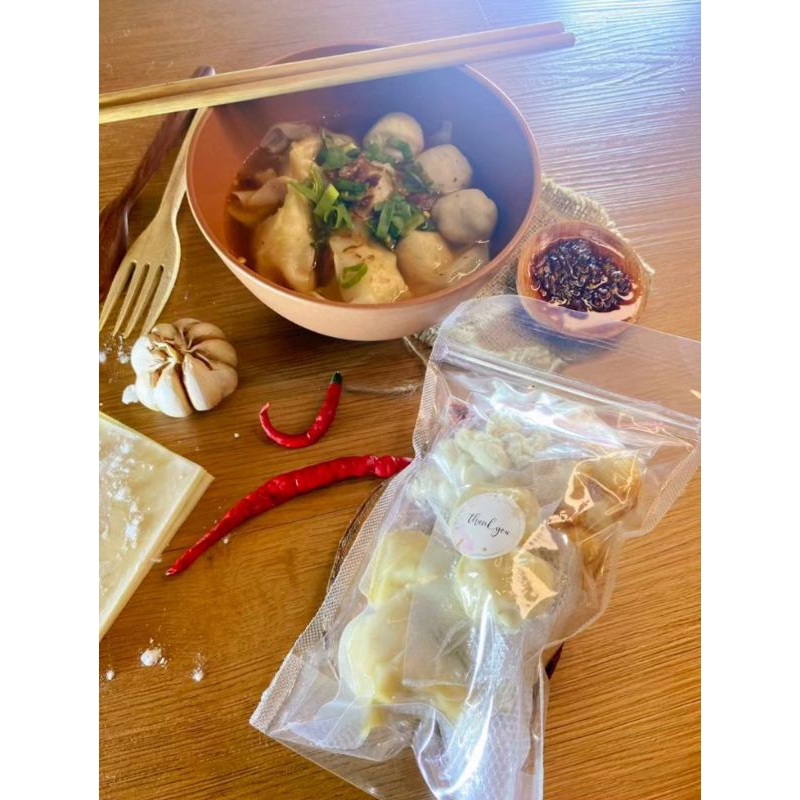 

pangsit kuah / pangsit Chili oil instant