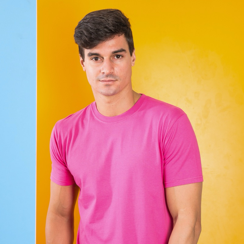 YARN & SPINDLE Basic T-shirt Cotton Combed 30s Ultrasoft Fuschia - Kaos Polos Pria Lengan Pendek