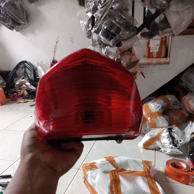 lampu stop belakang CB150R ORI