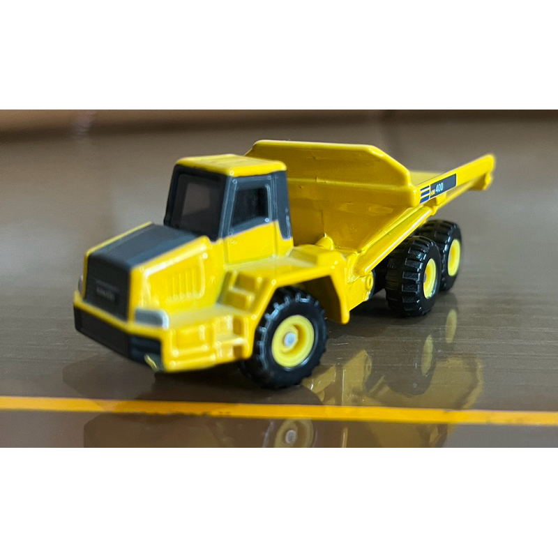 Takara Tomy 1 : 144 Tomica 120 Komatsu Articulated Dump Truck