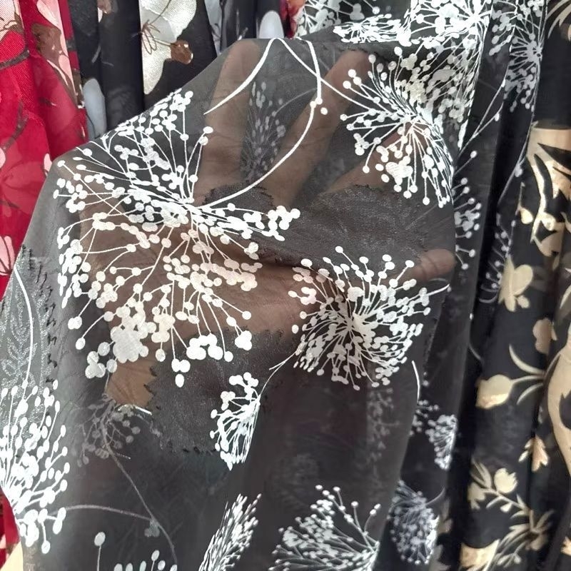 kain sifon rubiah motif timbul / kain uragiri motif