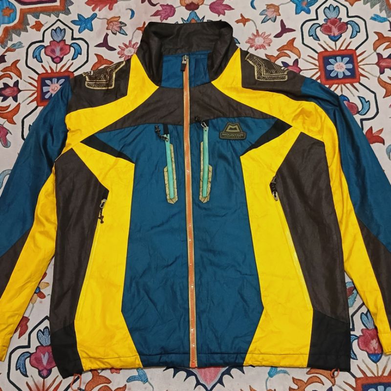 Mountain Equipment Jaket Outdoor