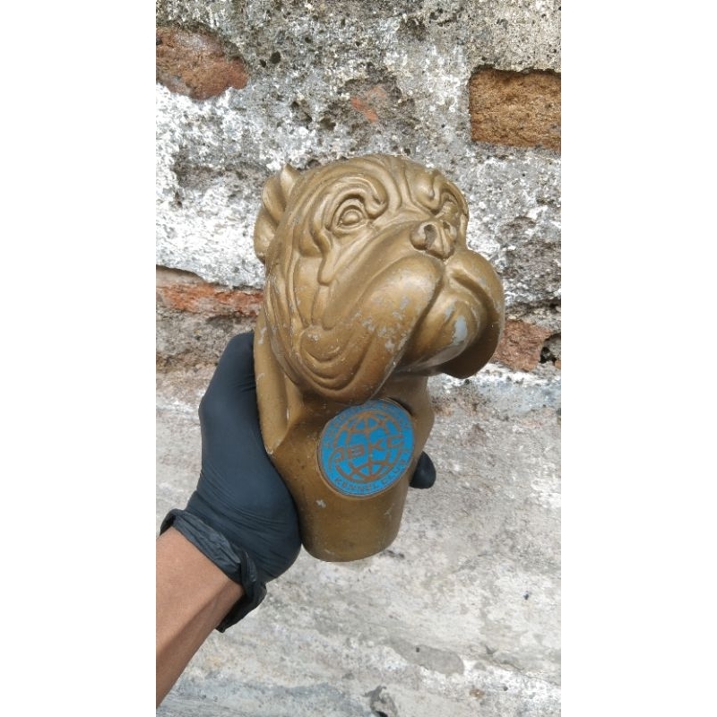 patung Pitbull American bully kennel club