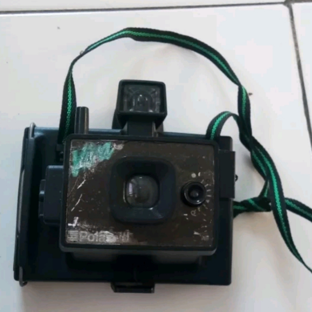 kamera jadul vintage Viva polaroid