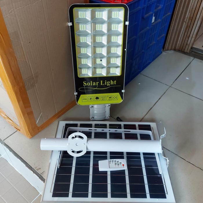 OSKA eurotion Lampu Jalan PJU (Penerangan Jalan Umum) Street Light LED Solar Cell Tenaga Matahari 50