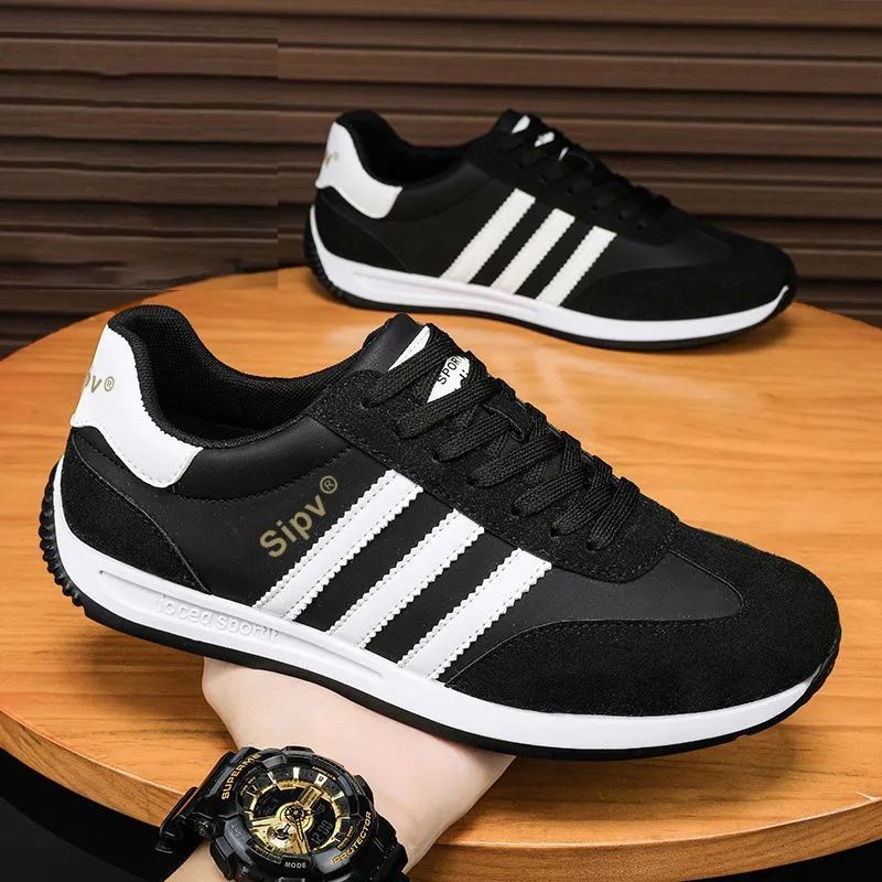 Sepatu putih kecil sepatu Forrest Gump pria sepatu kasual slip-on tipis bernapas sepatu trendi serba