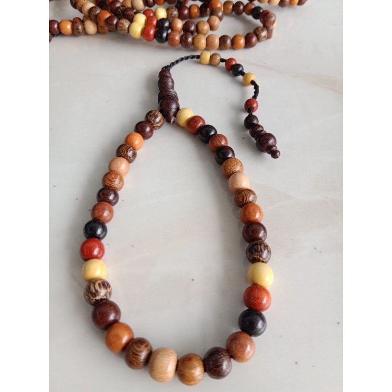 tasbih 33 butir kombinasi 11 macam kayu bertuah