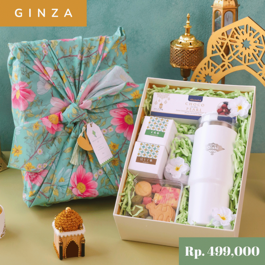 

Eid Hampers - Lebaran Motif Butter Cookies + Kurma Almond Chocolate + Japanese Tea + Tumbler (Custom Company Logo Print Available) [GINZA] | Lebaran Ramadhan Ramadan Natal Gift Kado Wedding Idul Fitri Corporate Hamper Hampers Parcel Parse | Dapur Oishil