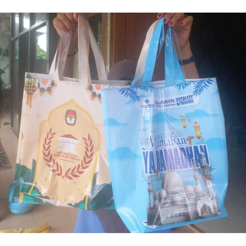 HAMPERS / TOTE BAG CUSTOM