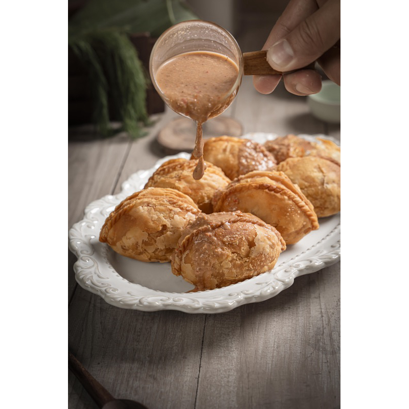 

Emiles kitchen - Pastel crispy- makanan -jajanan