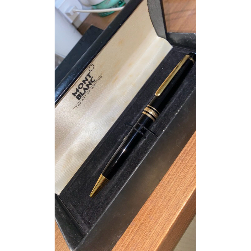 

Authentic Montblanc Meisterstuck Classique Ballpoint Pen Gold 164/ pulpen