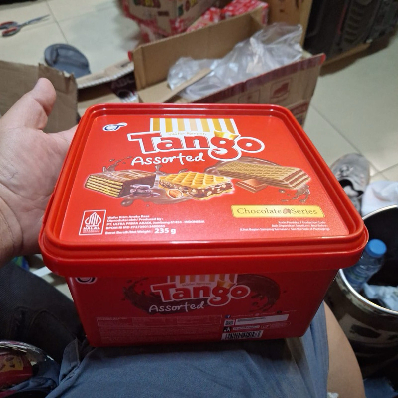 

TANGO assorted choco 235gram ember