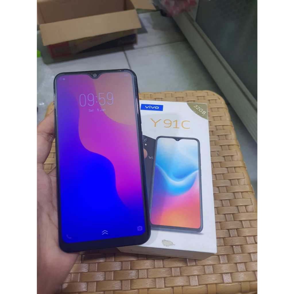 HANDPHONE VIVO Y91C FUSION BLACK 2GB / 32GB SECOND MULUS FULLSET