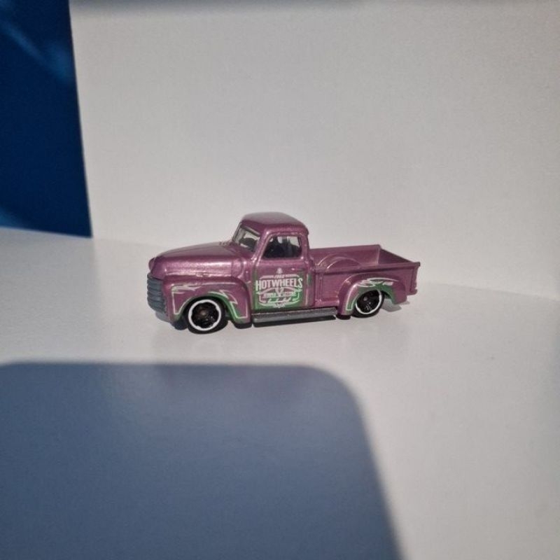 hotwheels 52 chevy