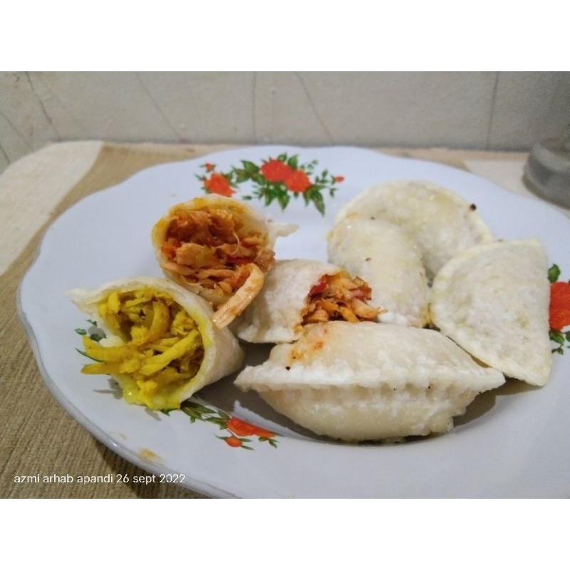 

cireng isi ayam suir pedas