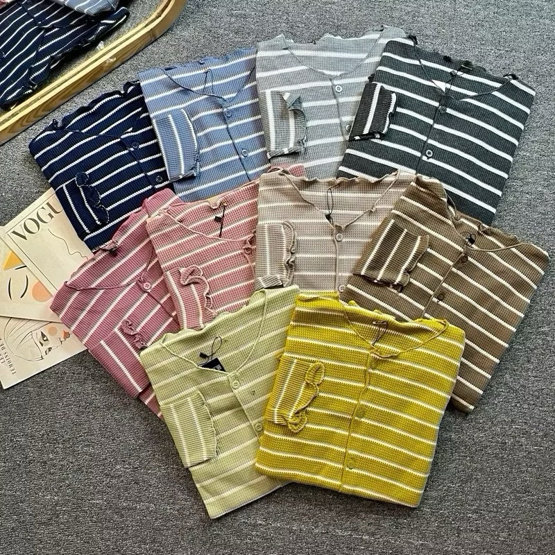 Cardigan Rajut Wanita Oversize Motif Salur Atasan Crop Top Kekinian