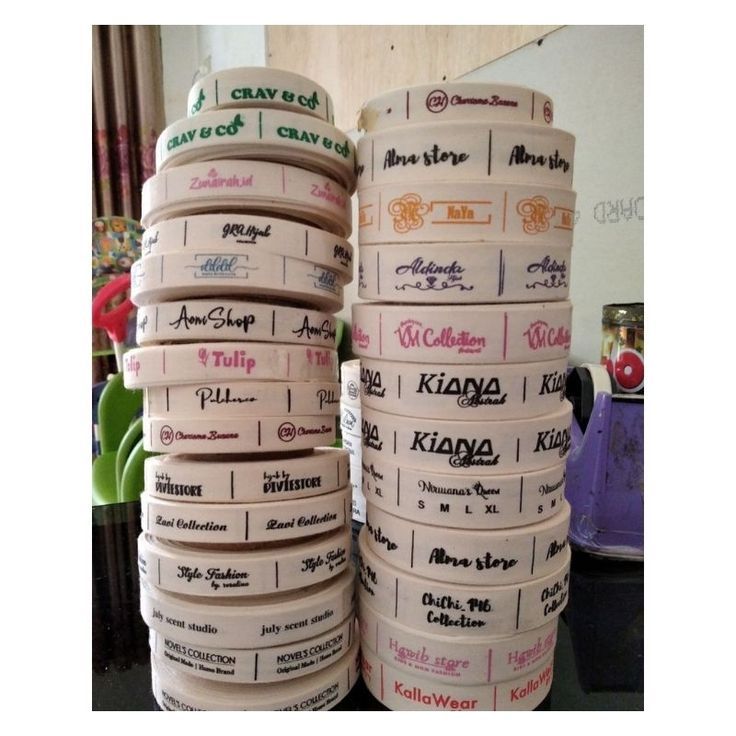 

Label katun import ( paket 200 pcs ) desain custom, label katun import free desain super murah label hijab label gamis label katun label masker label pakaian label pengganti label woven